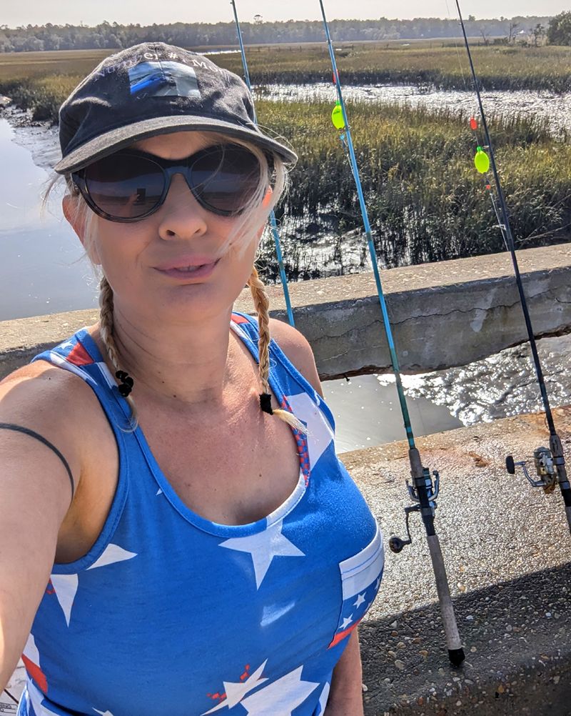 Daisy Chain fishing with 3 poles in the water. 